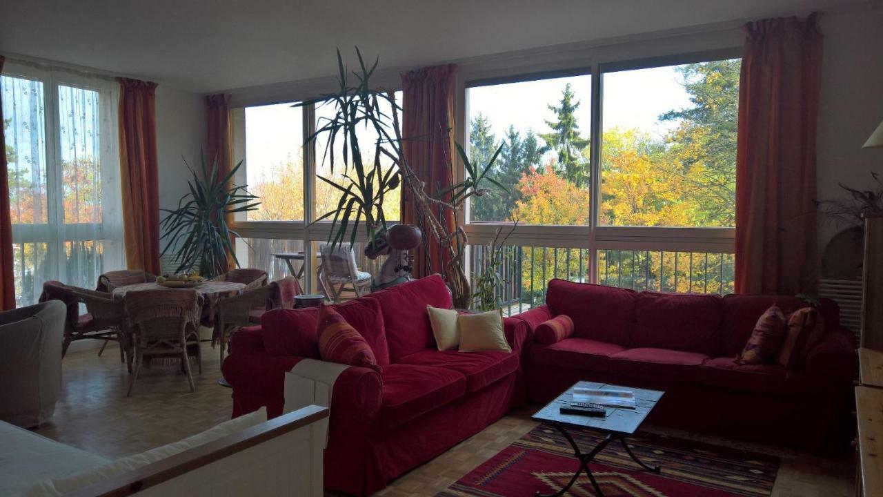 Appartement Meuble Garches Exterior foto